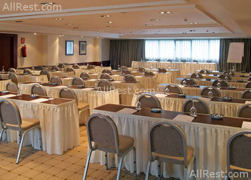 Tryp Alameda Aeropuerto 13